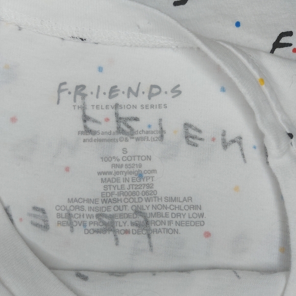 Friends Logo Cropped White T-shirt Sz Small - Picture 5 of 10